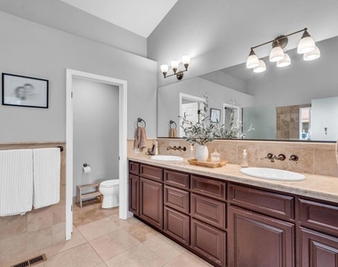 5331 Emerald Court - Photo Thumbnail 20