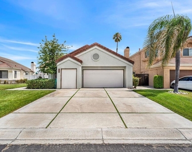 5331 Emerald Court - Photo Thumbnail 2
