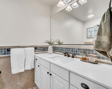 5331 Emerald Court - Photo Thumbnail 23