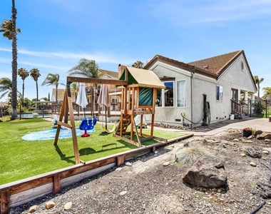5331 Emerald Court - Photo Thumbnail 37