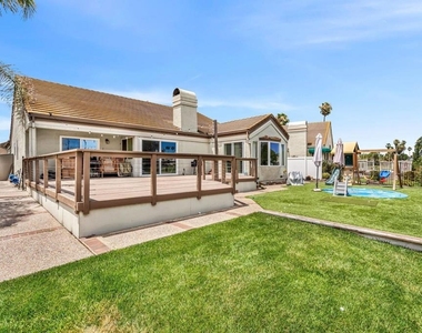5331 Emerald Court - Photo Thumbnail 34