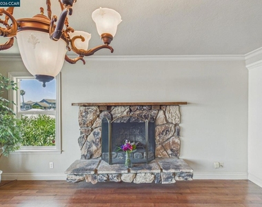 4910 Cabrillo Pt - Photo Thumbnail 20
