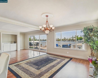 4910 Cabrillo Pt - Photo Thumbnail 6