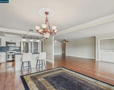 4910 Cabrillo Pt - Photo Thumbnail 5