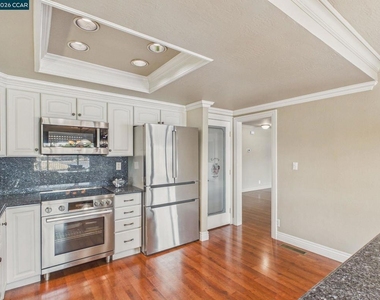 4910 Cabrillo Pt - Photo Thumbnail 8