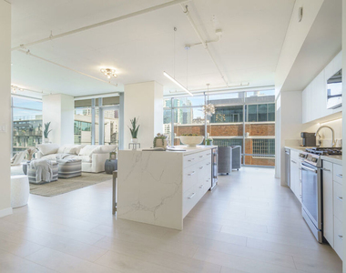 1100 S Hope Street - Photo Thumbnail 9