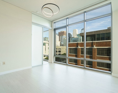 1100 S Hope Street - Photo Thumbnail 15