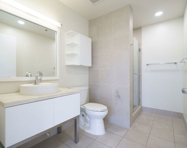 1100 S Hope Street - Photo Thumbnail 22