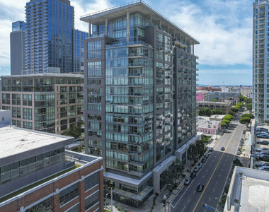 1100 S Hope Street - Photo Thumbnail 36