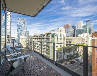1100 S Hope Street - Photo Thumbnail 1