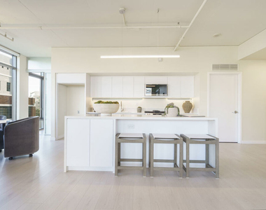 1100 S Hope Street - Photo Thumbnail 8