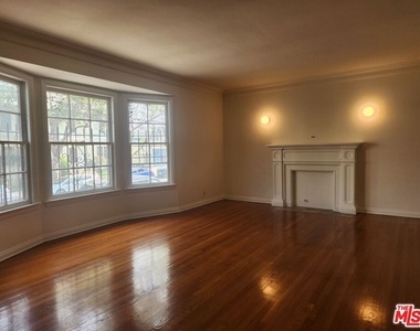 3326 3330 W 5th Street - Photo Thumbnail 1