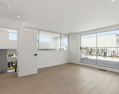 10630 Wilkins Avenue - Photo Thumbnail 22
