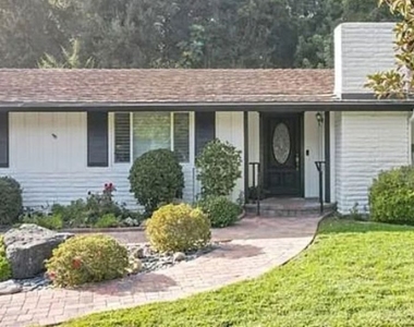4363 Hayvenhurst Ave - Photo Thumbnail 25