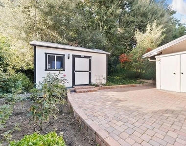 4363 Hayvenhurst Ave - Photo Thumbnail 18