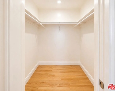 837 5th Street - Photo Thumbnail 14