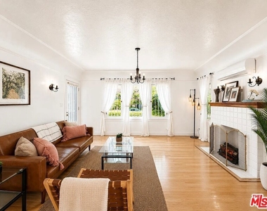837 5th Street - Photo Thumbnail 3