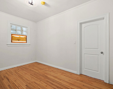 1815 Grace Avenue - Photo Thumbnail 11