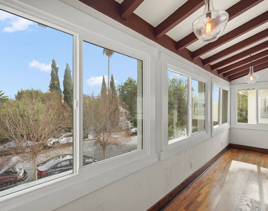 1821 Grace Avenue - Photo Thumbnail 3