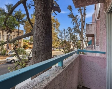 11015 Morrison Street - Photo Thumbnail 18