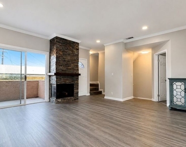 14714 S Budlong Avenue - Photo Thumbnail 2
