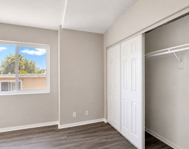 14714 S Budlong Avenue - Photo Thumbnail 24