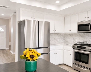 14714 S Budlong Avenue - Photo Thumbnail 11