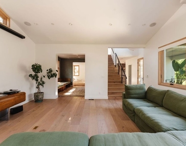 1149 Old Topanga Canyon Road - Photo Thumbnail 3