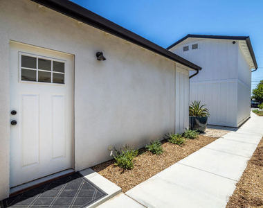 345 Genoa Street - Photo Thumbnail 5