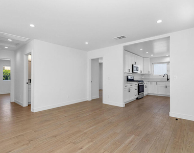 345 Genoa Street - Photo Thumbnail 12