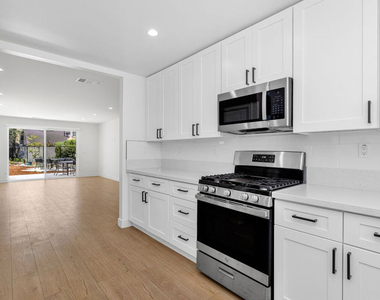 345 Genoa Street - Photo Thumbnail 16