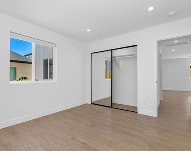 345 Genoa Street - Photo Thumbnail 31