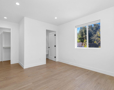 345 Genoa Street - Photo Thumbnail 20