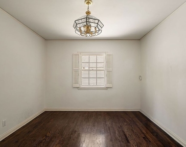 1063 Selby Avenue - Photo Thumbnail 16