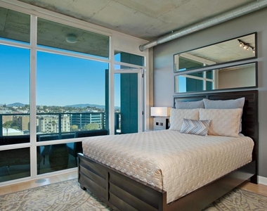 1080 Park Blvd - Photo Thumbnail 3