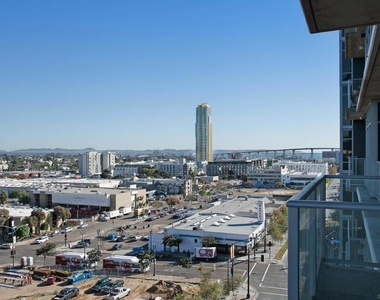 1080 Park Blvd - Photo Thumbnail 6