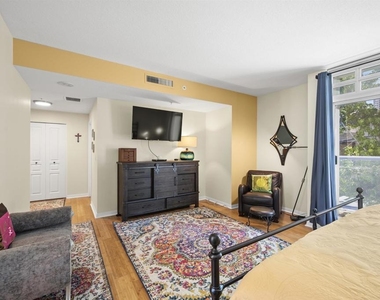 531 Front St - Photo Thumbnail 6