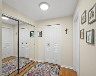 531 Front St - Photo Thumbnail 8