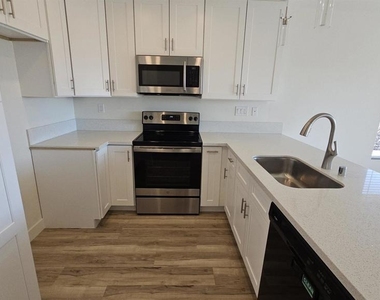 12040 Caminito Ryone - Photo Thumbnail 7