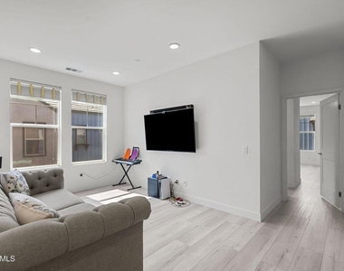 122 Red Brick Drive - Photo Thumbnail 15