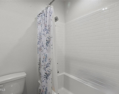122 Red Brick Drive - Photo Thumbnail 24