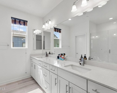 122 Red Brick Drive - Photo Thumbnail 22