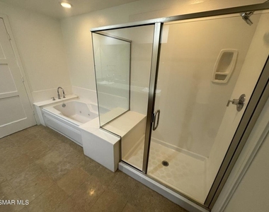 14412 Killion Street - Photo Thumbnail 9