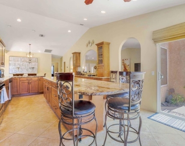 39795 Regency Way - Photo Thumbnail 8