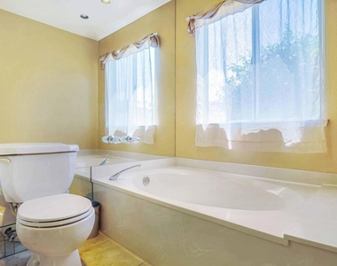 39795 Regency Way - Photo Thumbnail 12