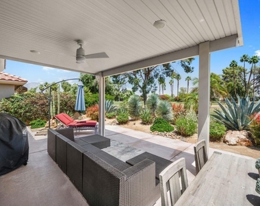 105 N Kavenish Drive - Photo Thumbnail 24