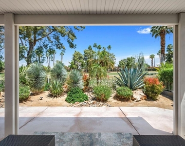 105 N Kavenish Drive - Photo Thumbnail 23