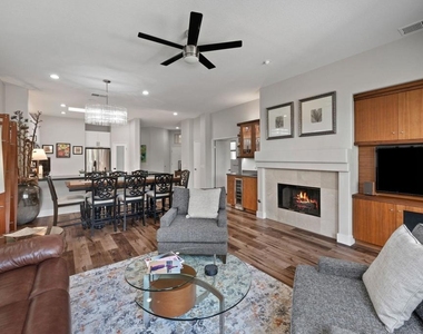105 N Kavenish Drive - Photo Thumbnail 4