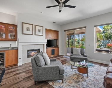 105 N Kavenish Drive - Photo Thumbnail 1