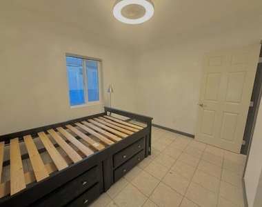 66414 Acoma Avenue - Photo Thumbnail 12